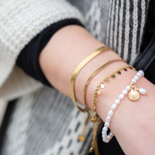 Parel en schelp armband