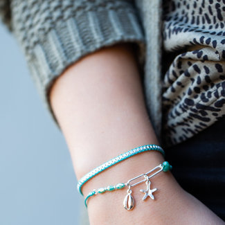 Biba Zomerse turquoise armbanden met schelp