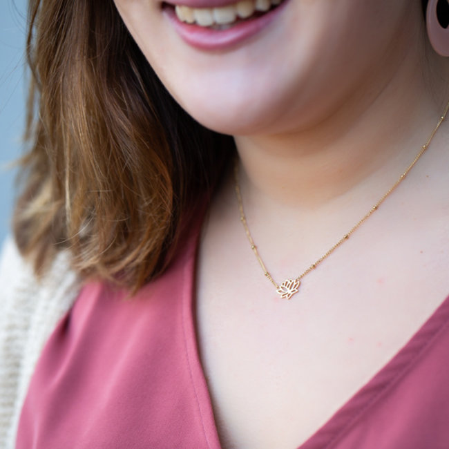 Day & Eve  Goud ketting met lotusbloem