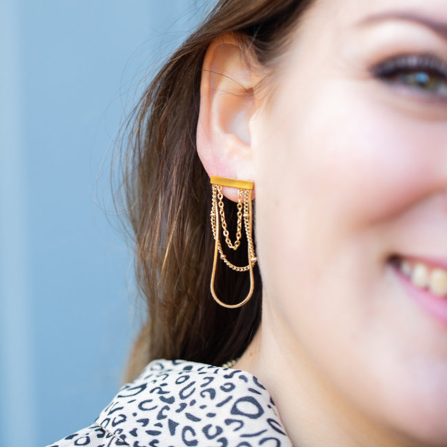 Day & Eve  Goud oorbellen bar met chain