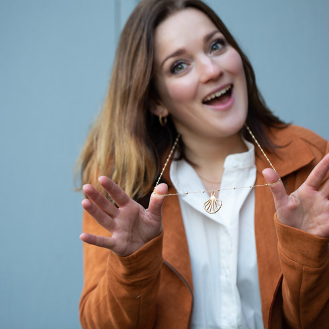 Biba Goud ketting schelp