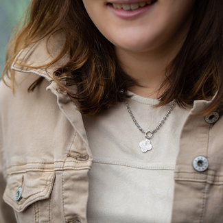 Day & Eve by Go Dutch Label Zilver bolletjes ketting met klaver