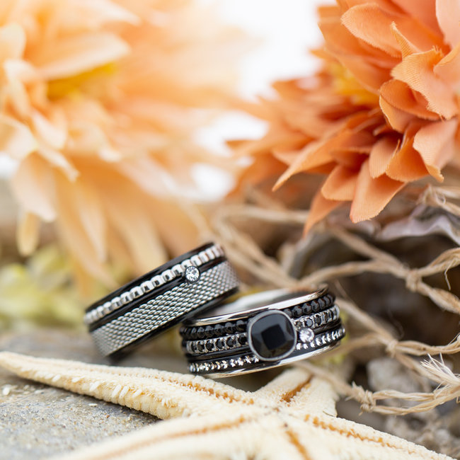 IXXXI Complete IXXXI ring zilver zwart met zwarte steen