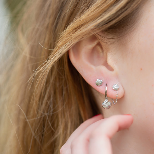 KARMA Echt zilver oorringen schelp