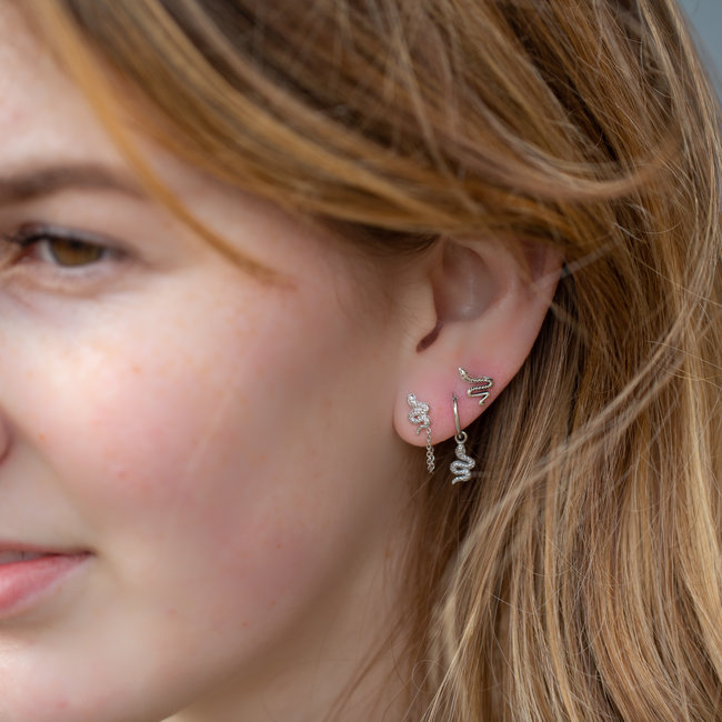 KARMA Oorstekers slang zilver met ketting