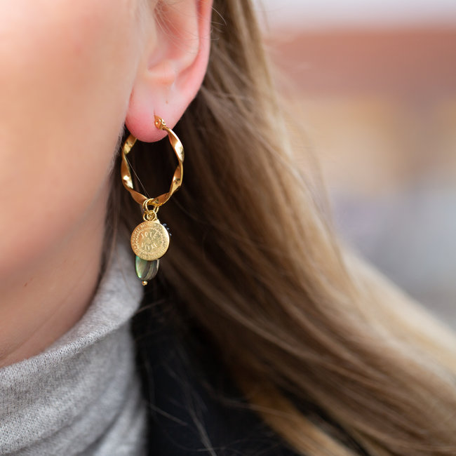 By Jam Gioielli Gedraaide grote oorbellen met munt en parel