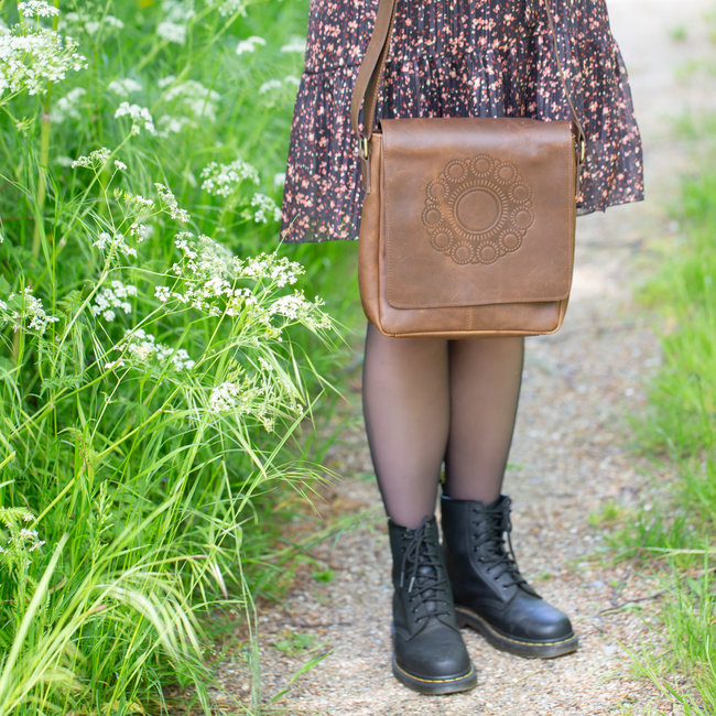 Echt leren Zeeuwse knop dames tas vintage bruin