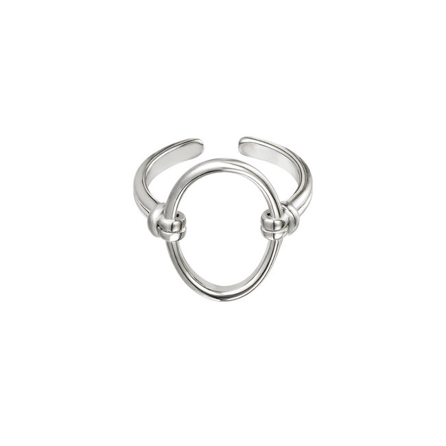 Zilveren stalen ringen