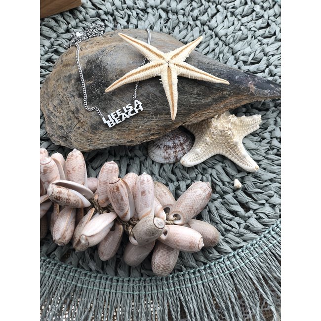Beadle Life is a beach ketting