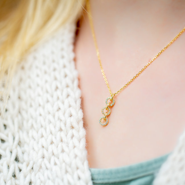 KARMA Necklace Triple Zirconia Circle Goldplated