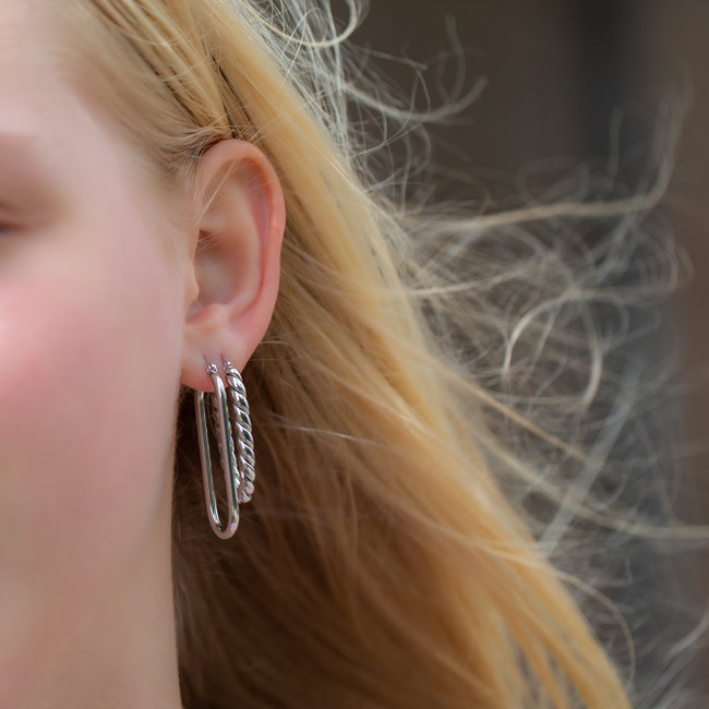 Zilver ovaal lange oorbellen