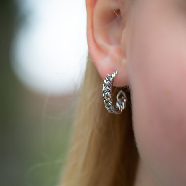 Day & Eve by Go Dutch Label Zilver schakel oorbellen