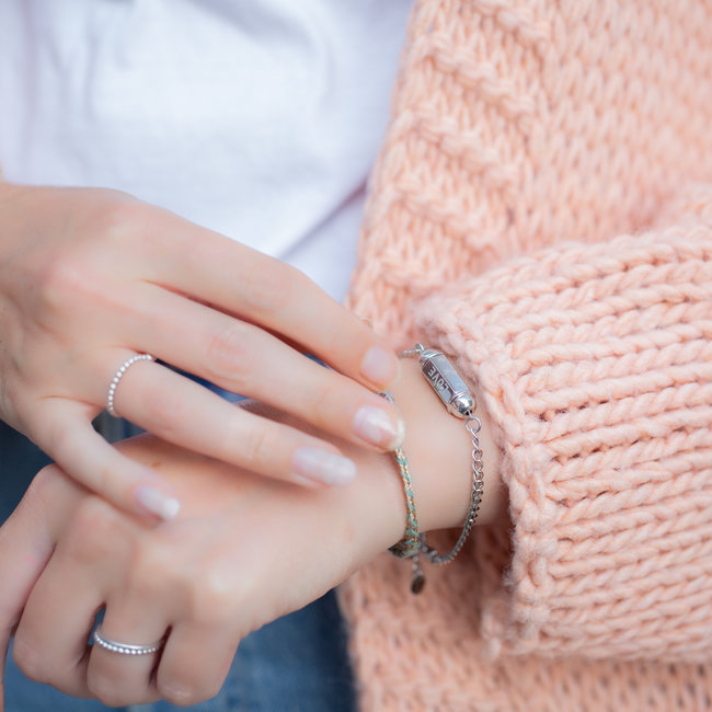 Day & Eve by Go Dutch Label Trendy armbanden met prayer box zilver