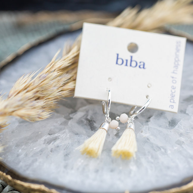 Biba Oorringen zilver met  creme beige kwast