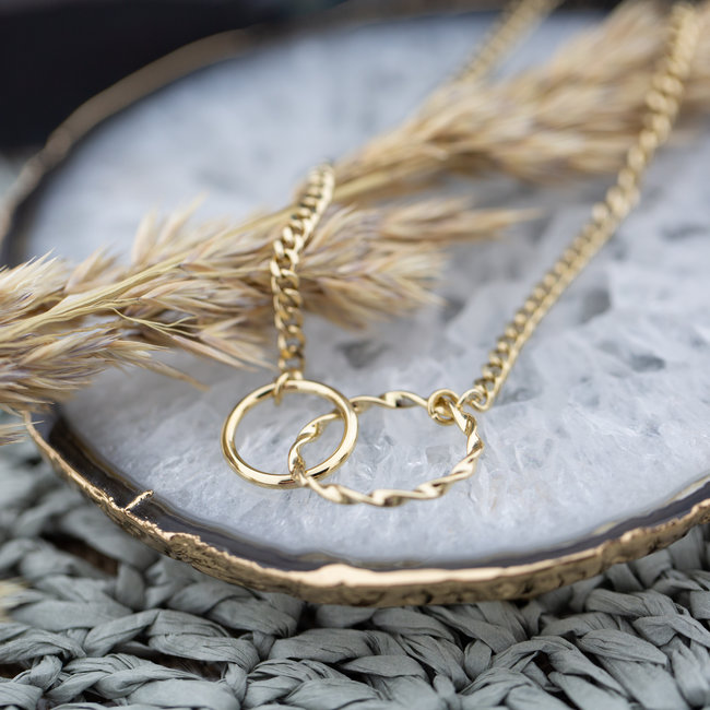 Day & Eve  Goud schakelketting met verbonden ringen