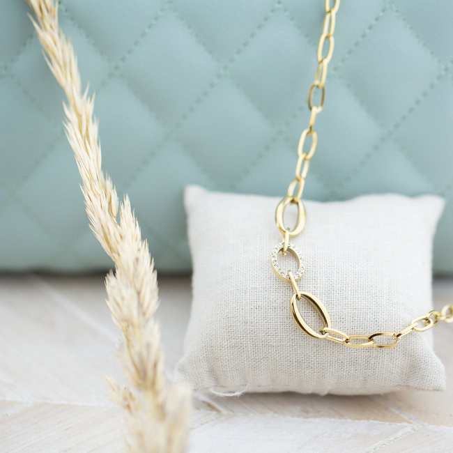 Goud ketting met schakels of love