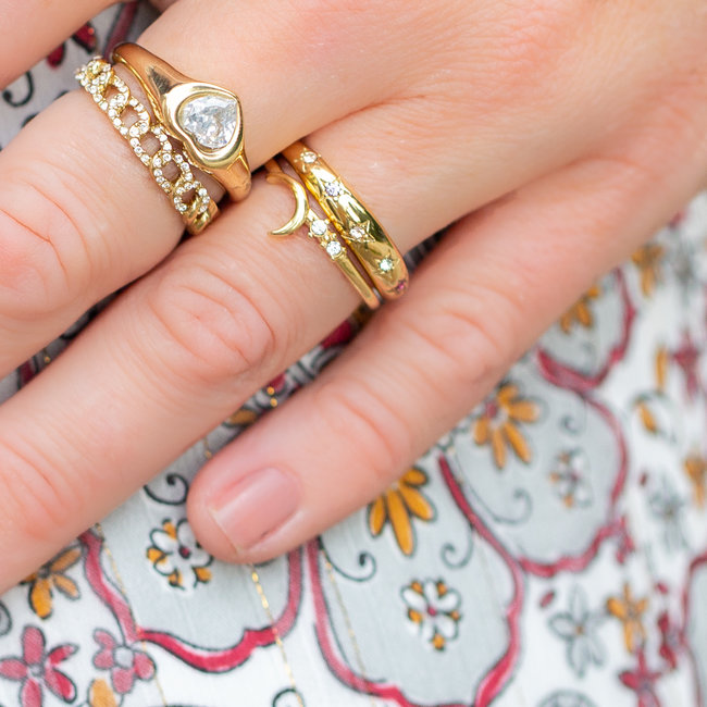 Goud schakel ring met crystal steentjes