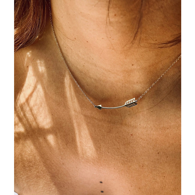 Zilver ketting me tpijl
