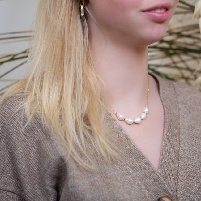 Goud ketting met parels