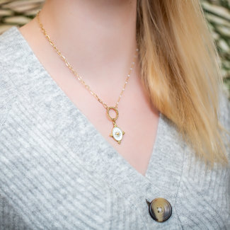 Day & Eve  Vintage retro amulet ketting wit