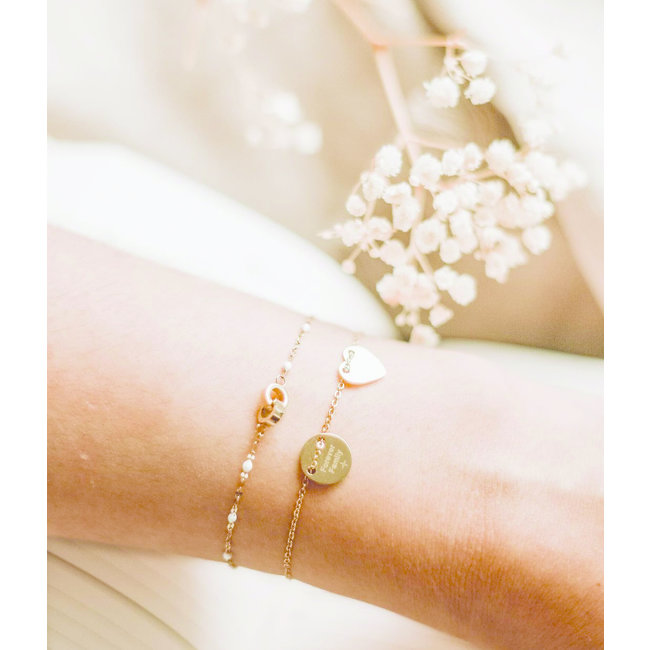 Armband met ''forever family'' bedel goudkleurig