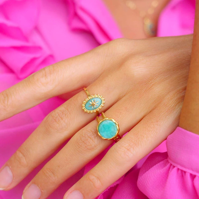 Ring met  ronde of ovaal steen