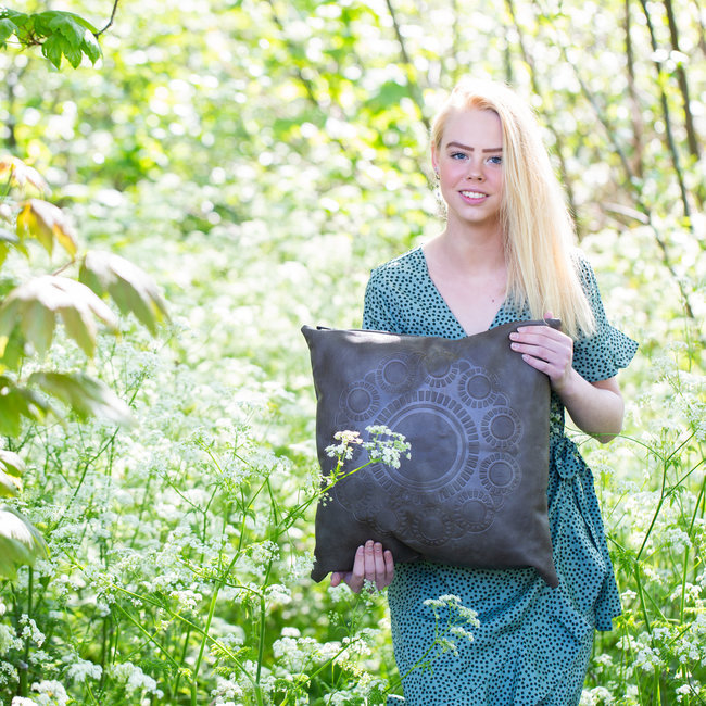 Zeeuws Zeeuwse knop kussenhoes taupe