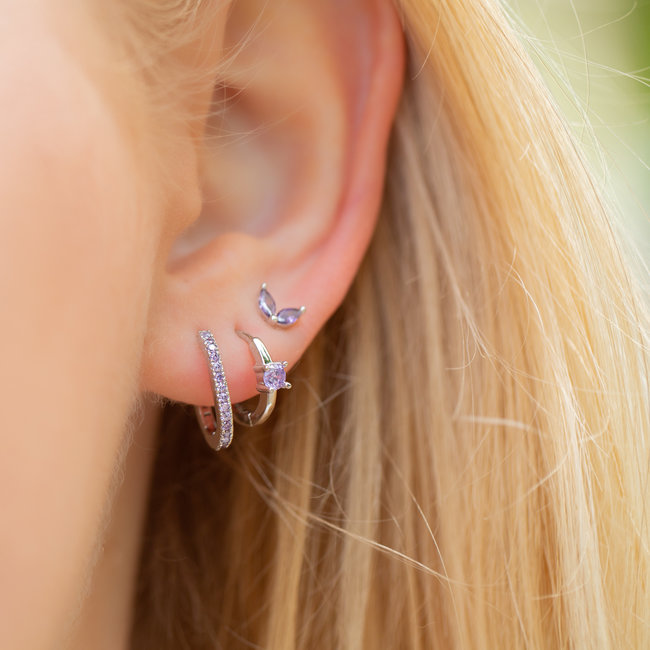Lila paarse oorbel ovaal met zirconia steentjes