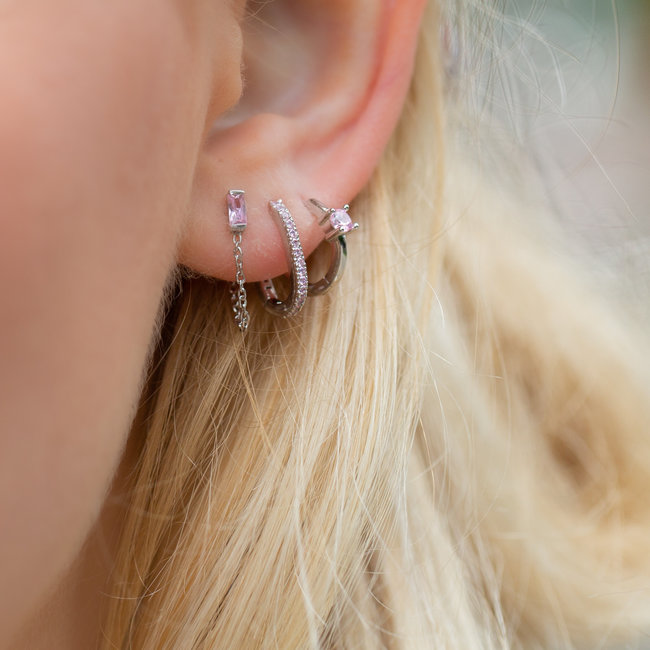 KARMA Roze oorbellen met zirconia steentjes