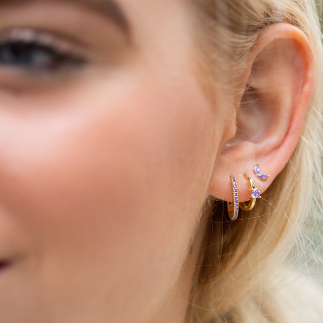 KARMA Lila paarse oorbel ovaal met zirconia steentjes  goud