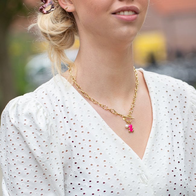 Ketting met roze gummybeer en parel