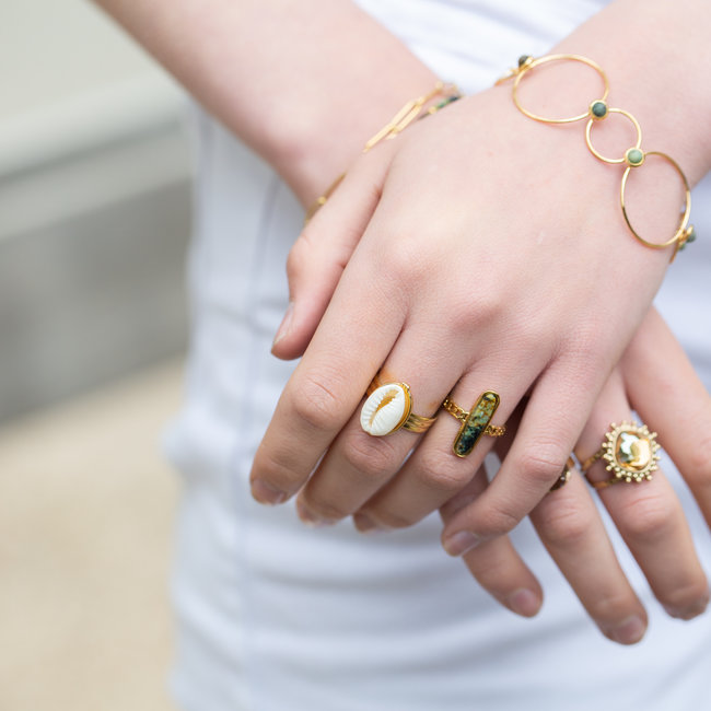 Ronden ringen armband met natuurstenen