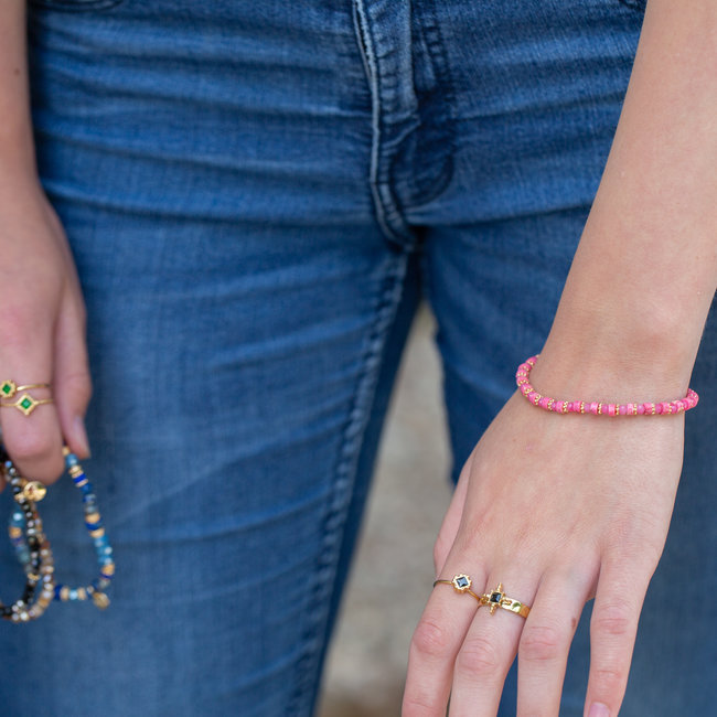 Roze steentjes armband