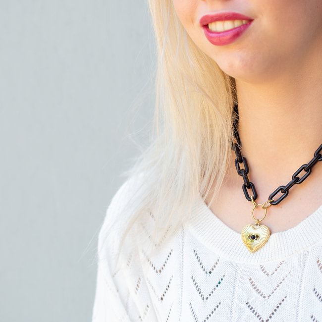 Goud met zwart groffe schakelketting  en hart