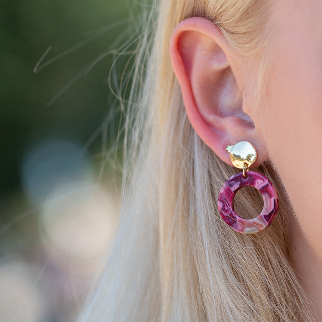 Biba Resin framboos open ronde oorbellen