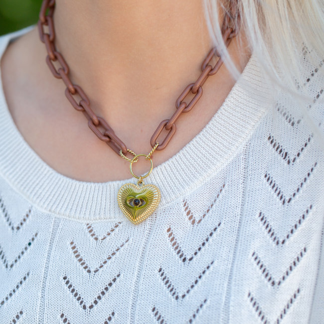 Goud met bruinegroffe schakelketting  en hart