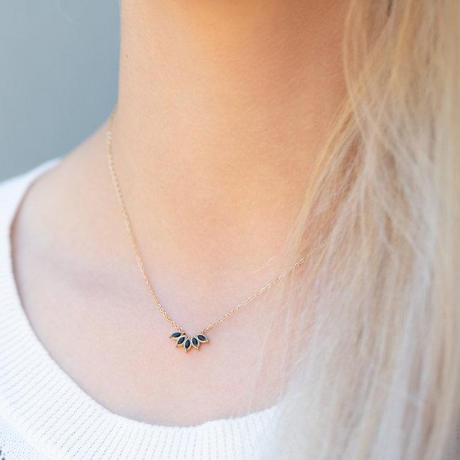 Zwarte steentjes crystal ketting