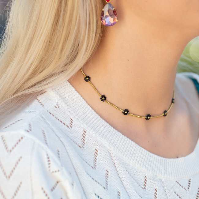 Day & Eve by Go Dutch Label Zwarte bloem ketting