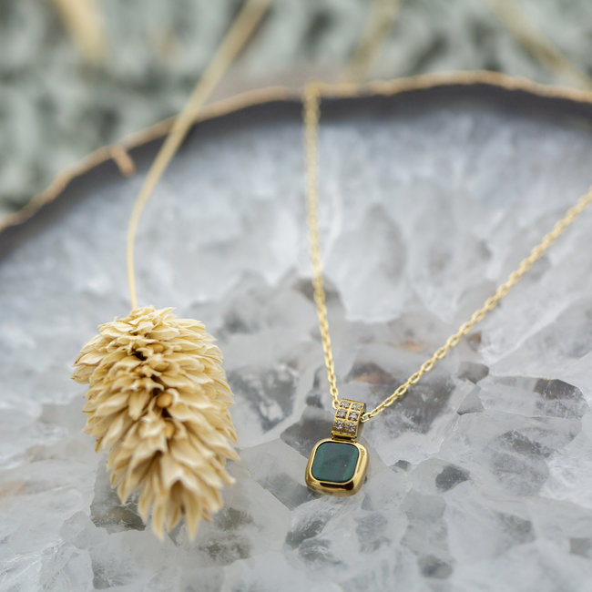 ZAG  Bijoux Goud ketting met groene vierkante steen en zirconia hanger
