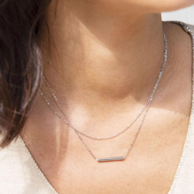Dubbele ketting met balkje zilverkleurig