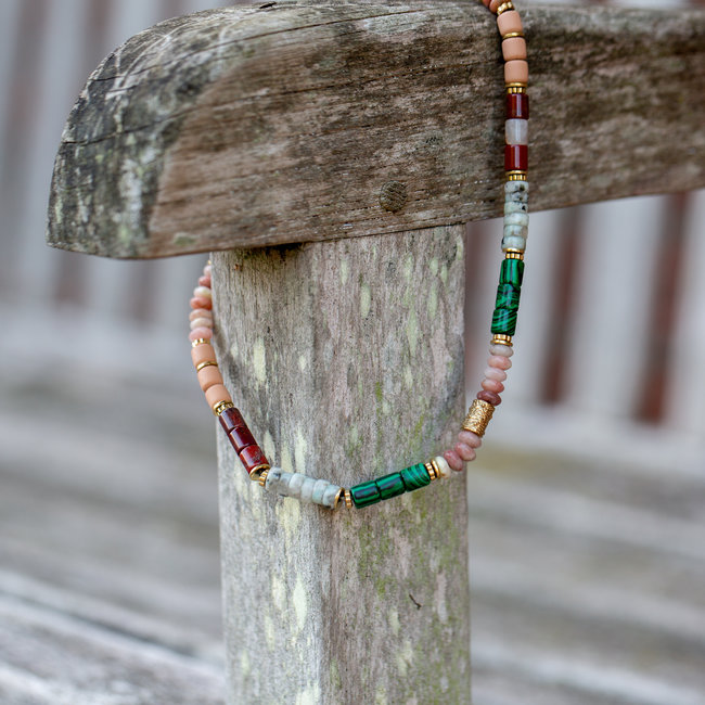 ZAG  Bijoux Ketting met groene en roze natuurstenen