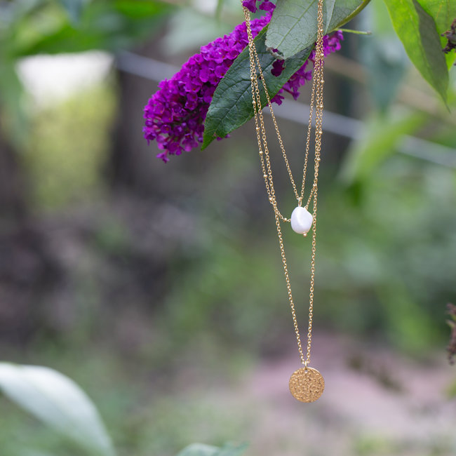 Goud driedubbele ketting met parel