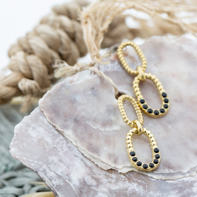 Goud schakel oorbellen met strass steentjes zwart