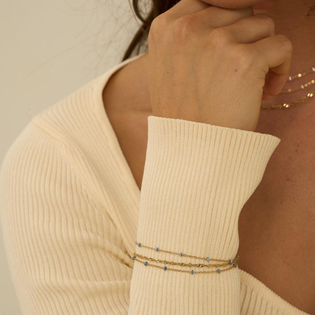 Driedubbele armband blauwe kralen