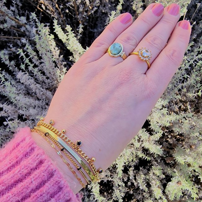 Ikita  Goud armband stainless steel schakels en zwarte strass