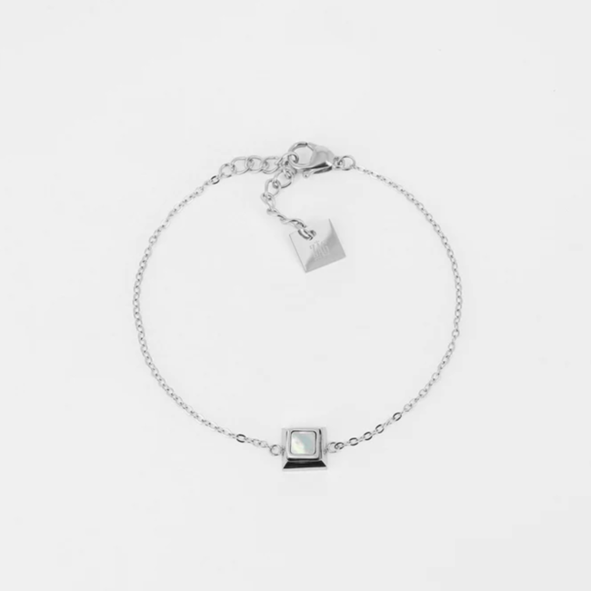Vierkante parelmoer armband
