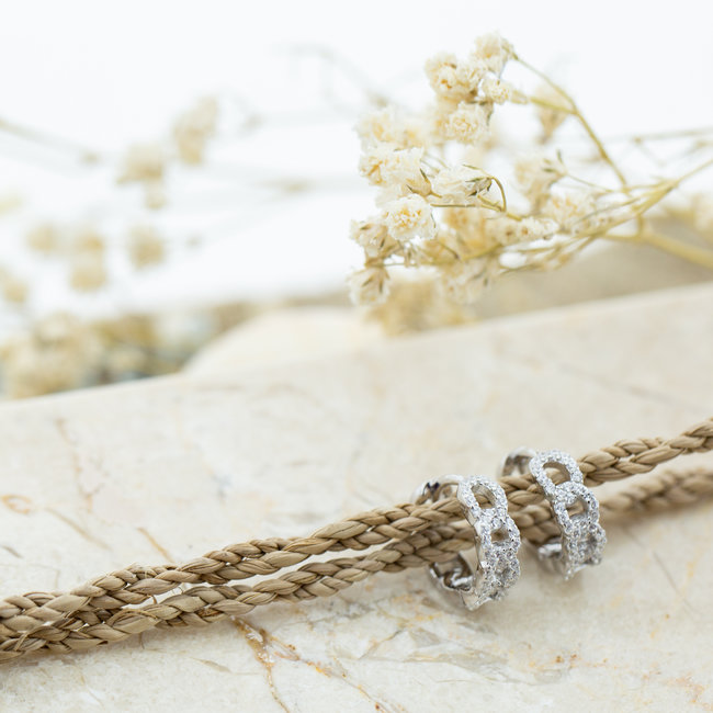 KARMA Zilver zirconia oorbellen