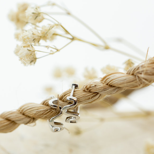 KARMA Twisted echt zilver  oorbellen