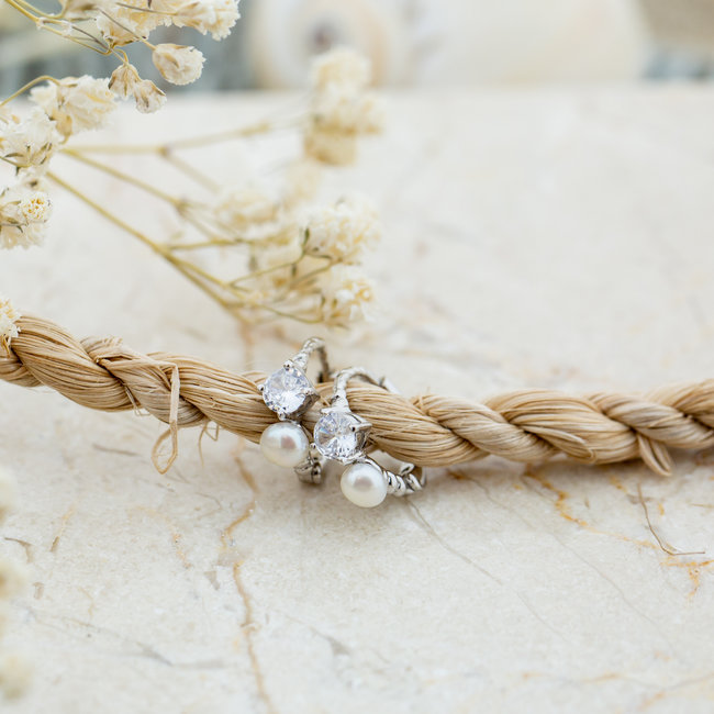 KARMA Echt zilver oorringen met parel en strass