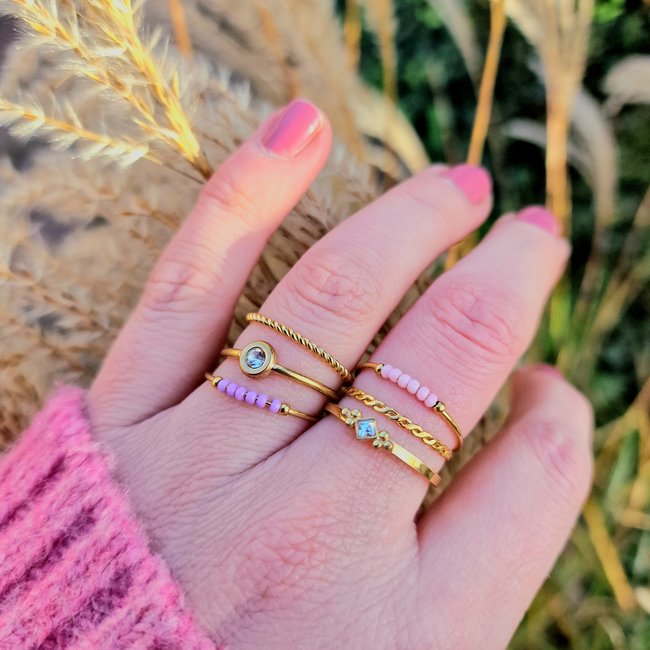 Charmins Goud stainless steel ring lila,roze of crystal steen